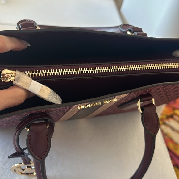 BRAND NEW MICHAEL KORS BAG! Rose gold stripe on front! Burgundy colors! - Picture 14 of 17